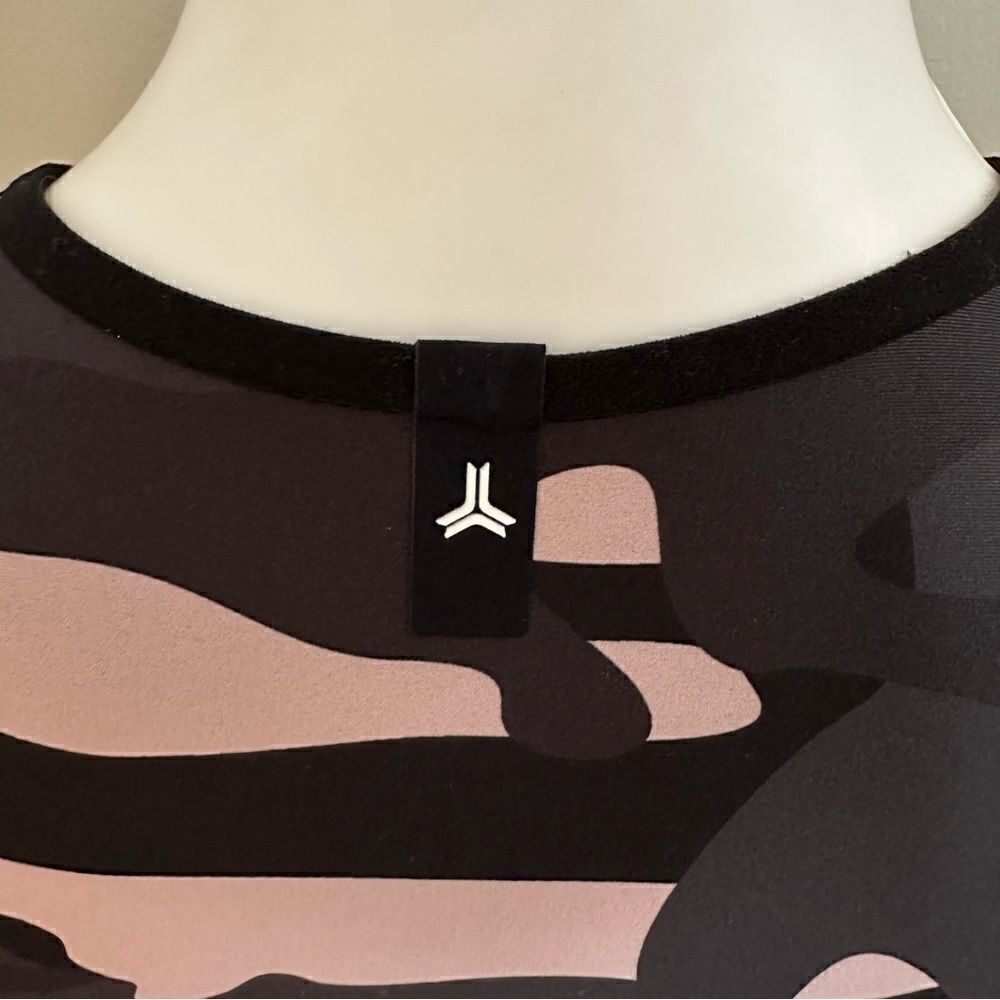 Ultracor Level Knockout Cropped Tank Camo XS - Picture 6 of 7